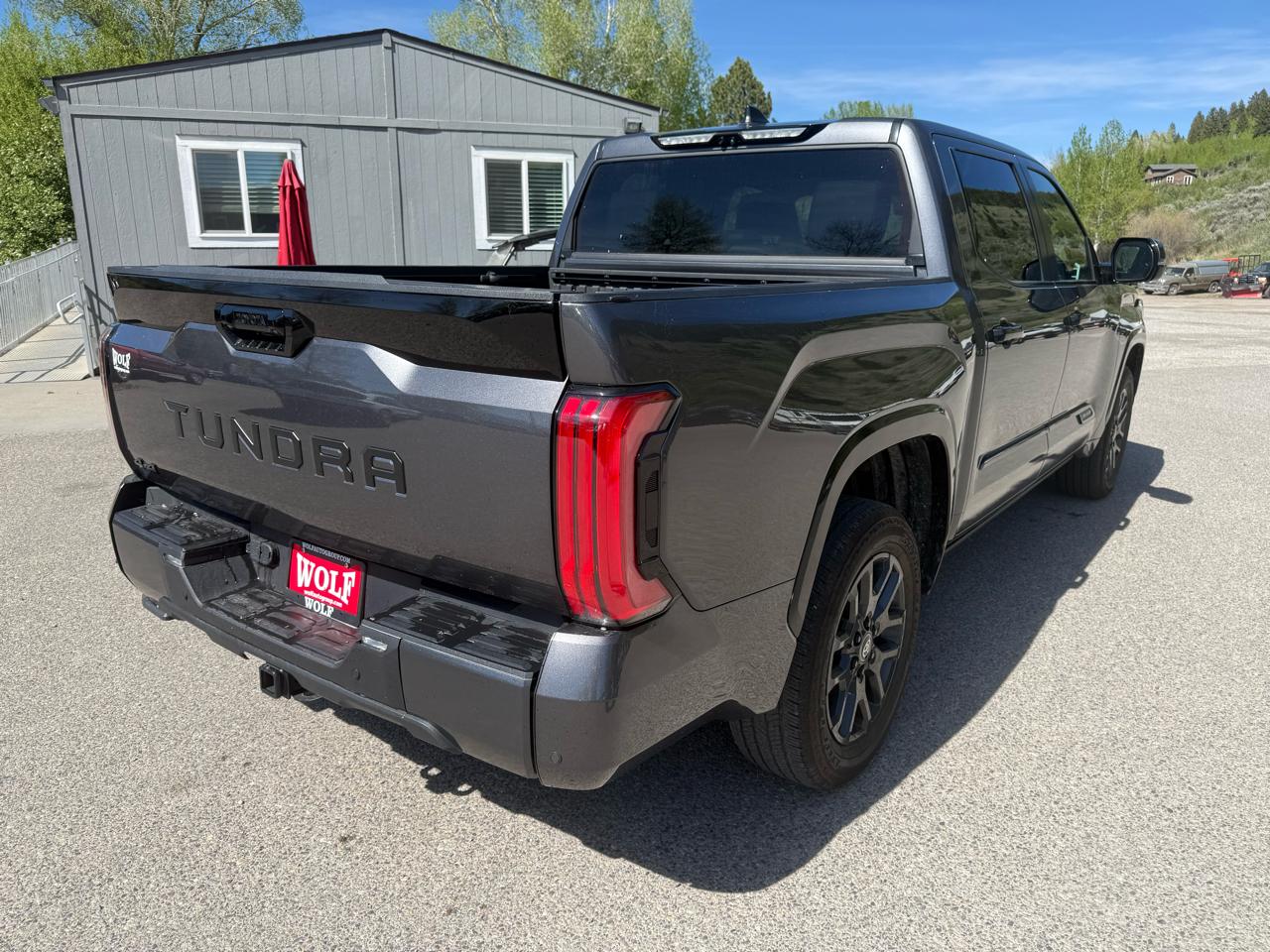 Toyota Tundra 4WD  2025