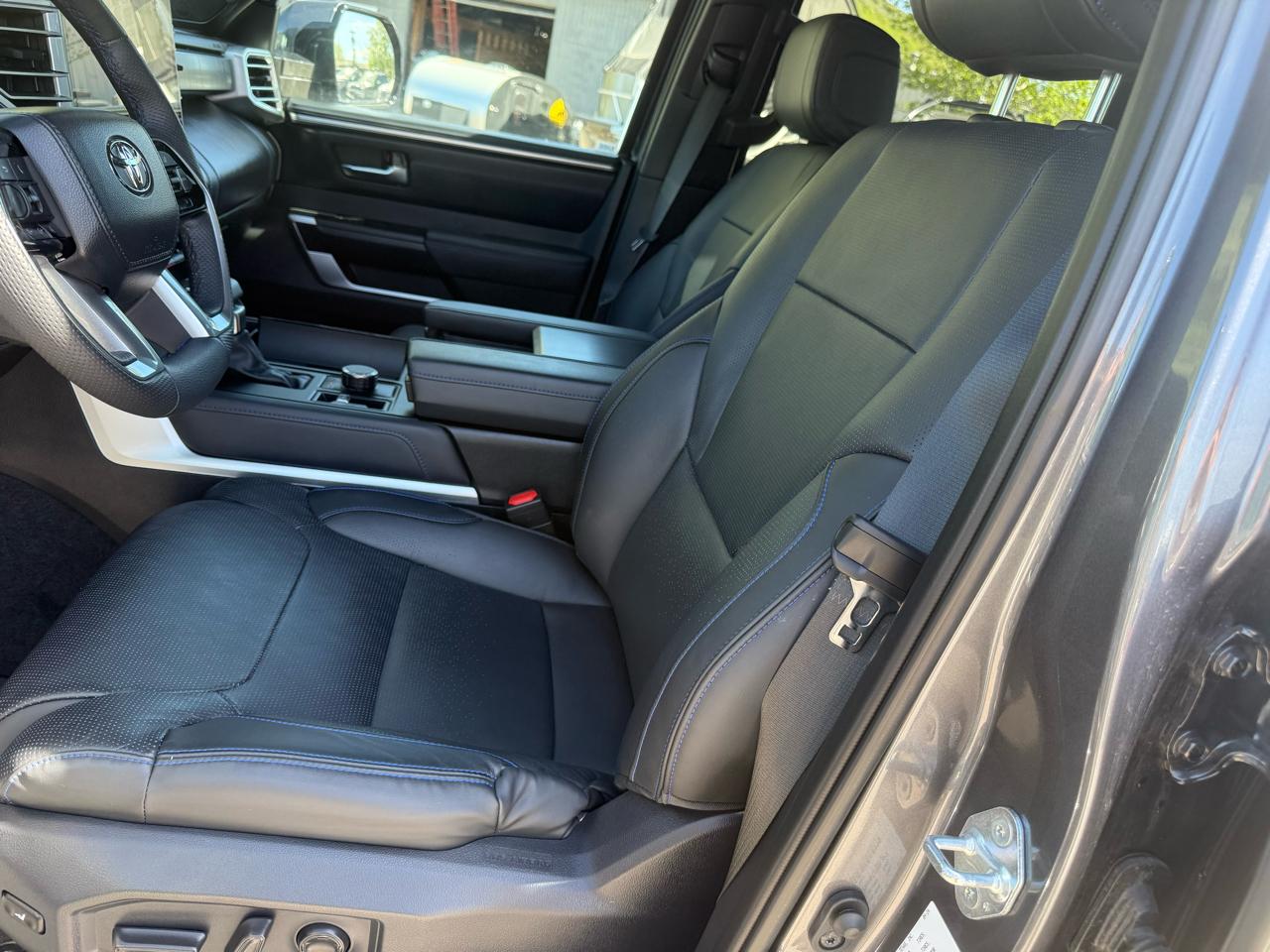 Toyota Tundra 4WD  2025