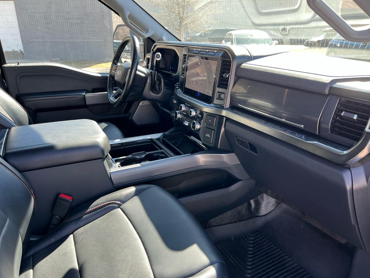 Ford Super Duty F-450 DRW  2024