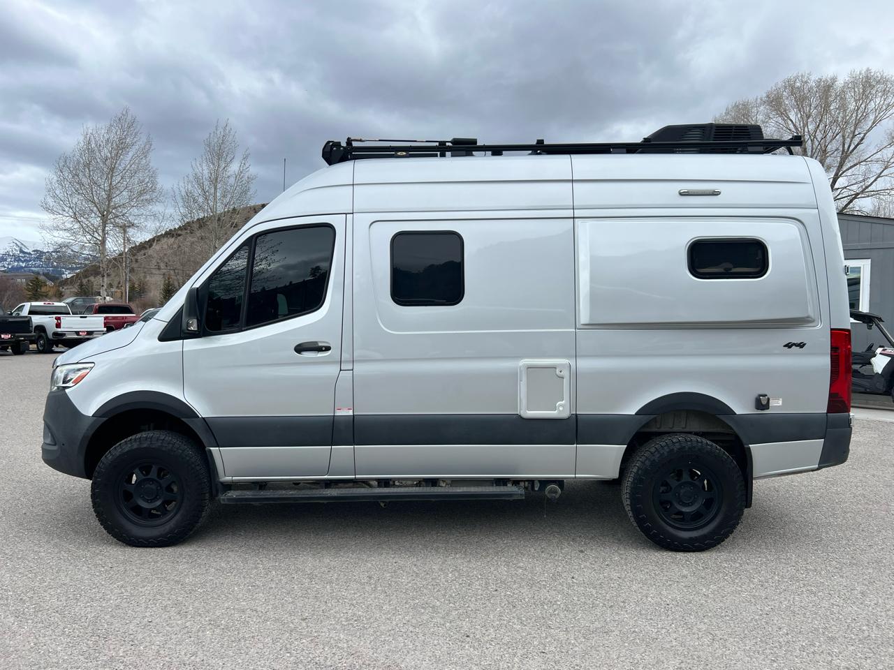 Winnebago Revel  2021