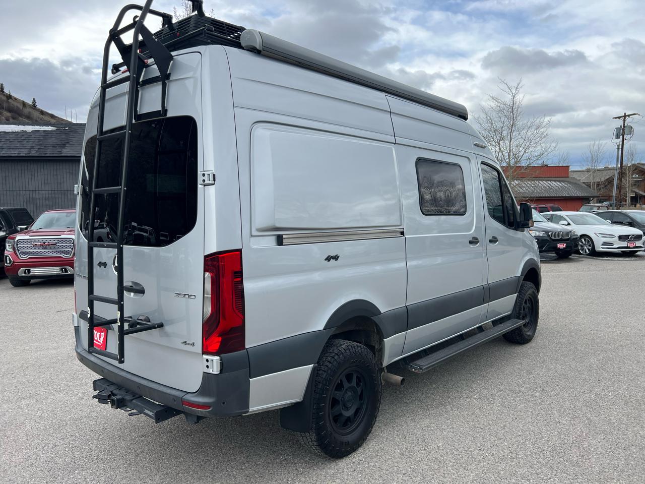 Winnebago Revel  2021