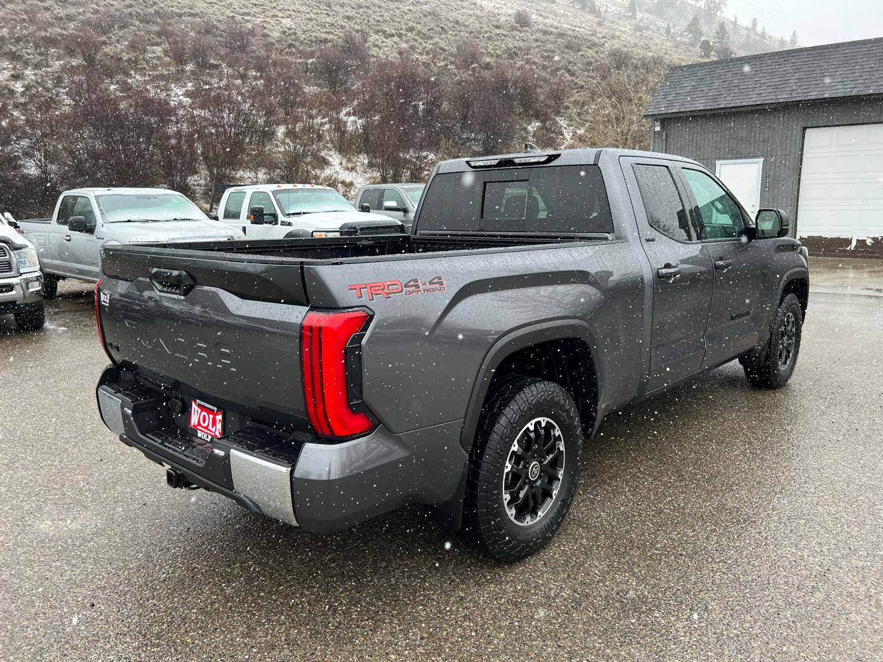 Toyota Tundra 4WD  2023