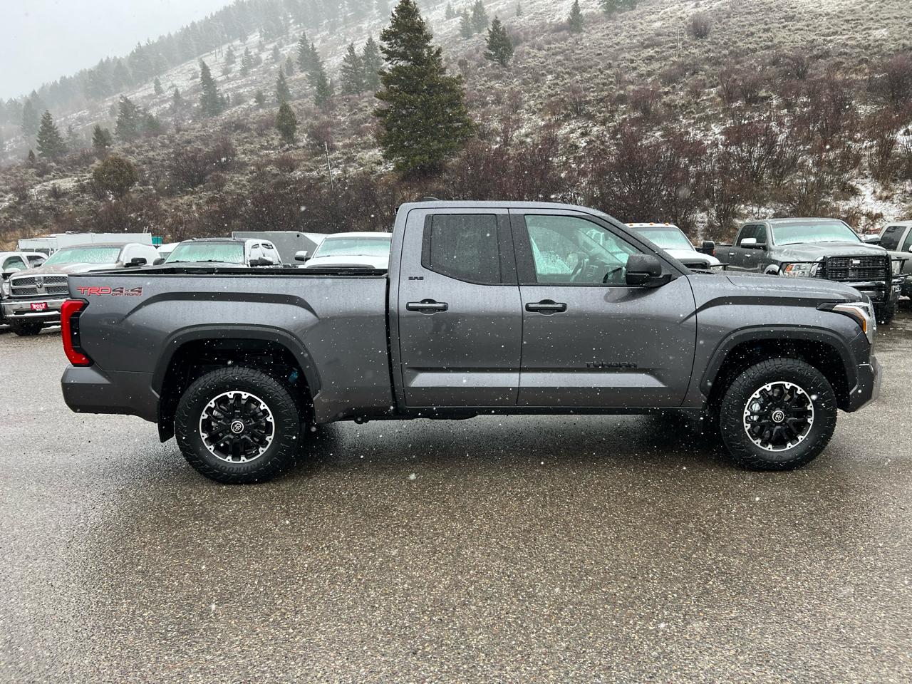 Toyota Tundra 4WD  2023