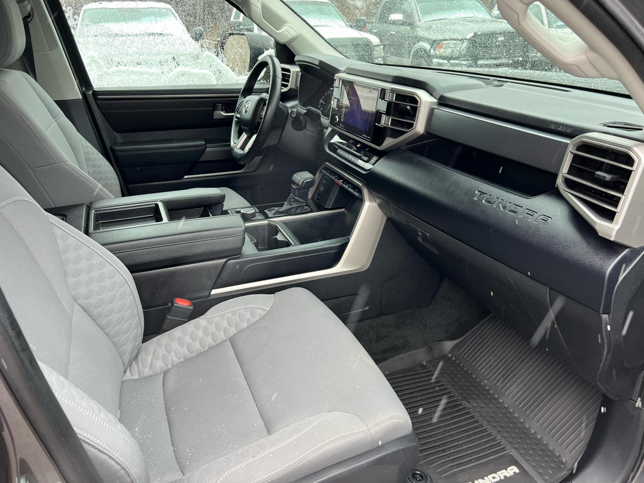 Toyota Tundra 4WD  2023