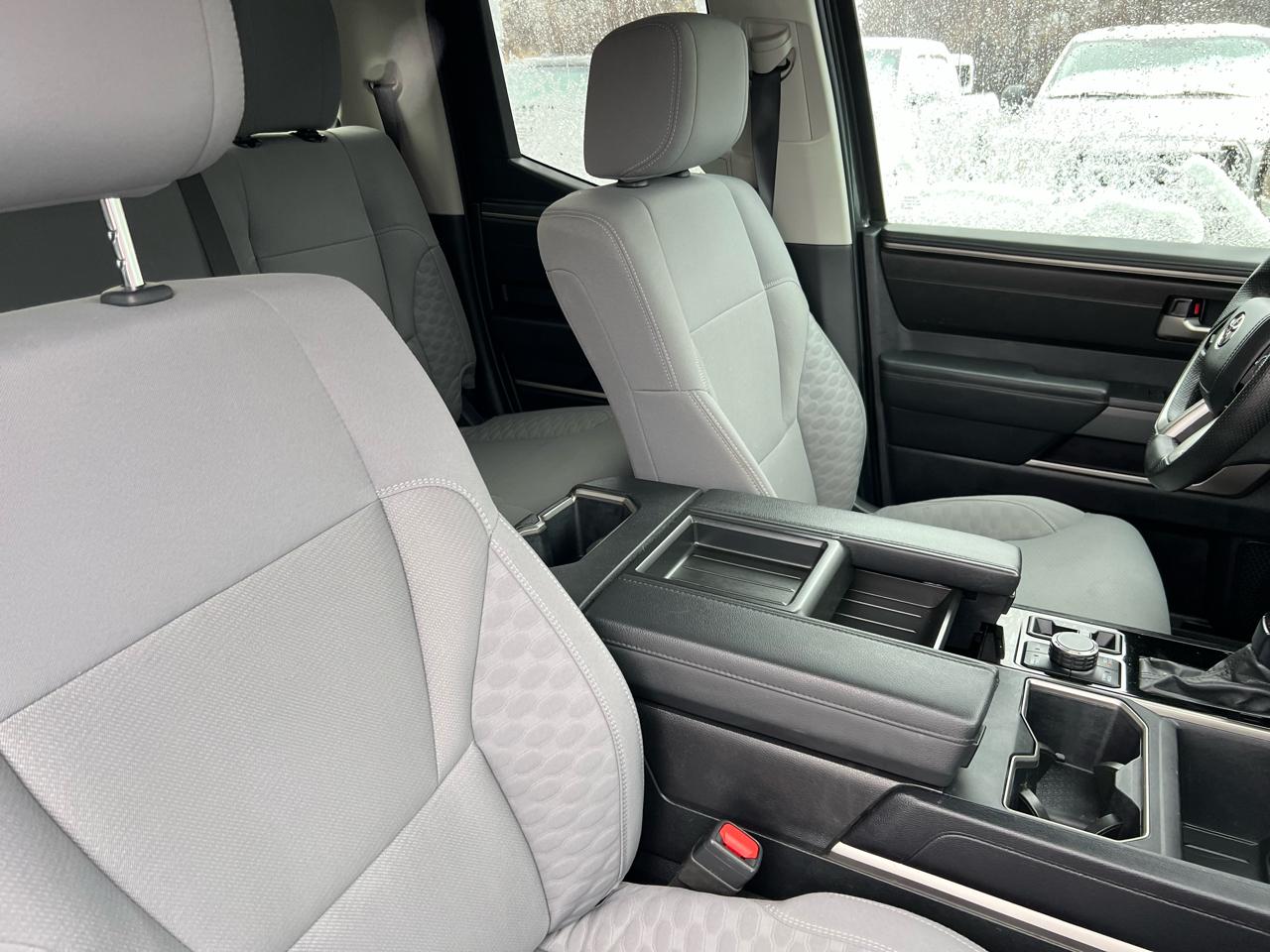 Toyota Tundra 4WD  2023