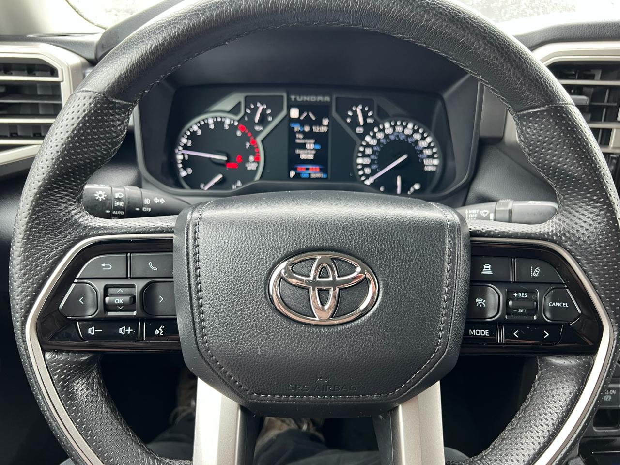 Toyota Tundra 4WD  2023