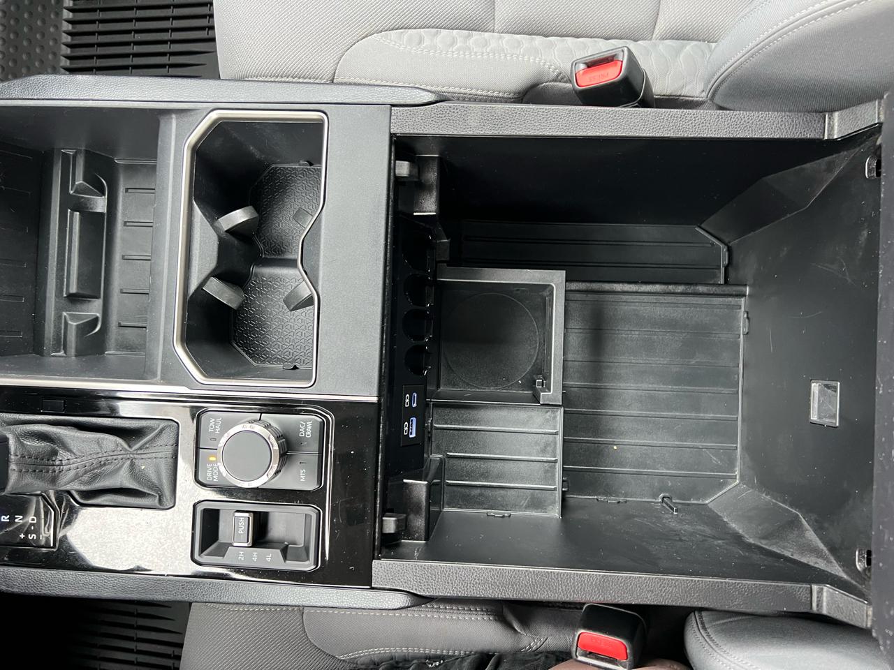 Toyota Tundra 4WD  2023