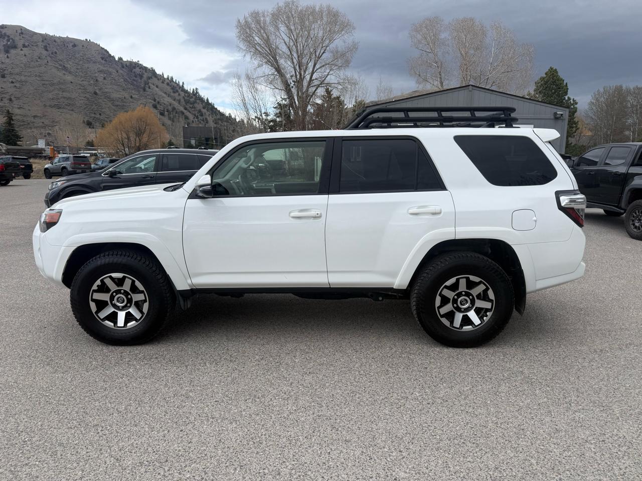 Toyota 4Runner SR5 Premium 4WD (Natl) 2022