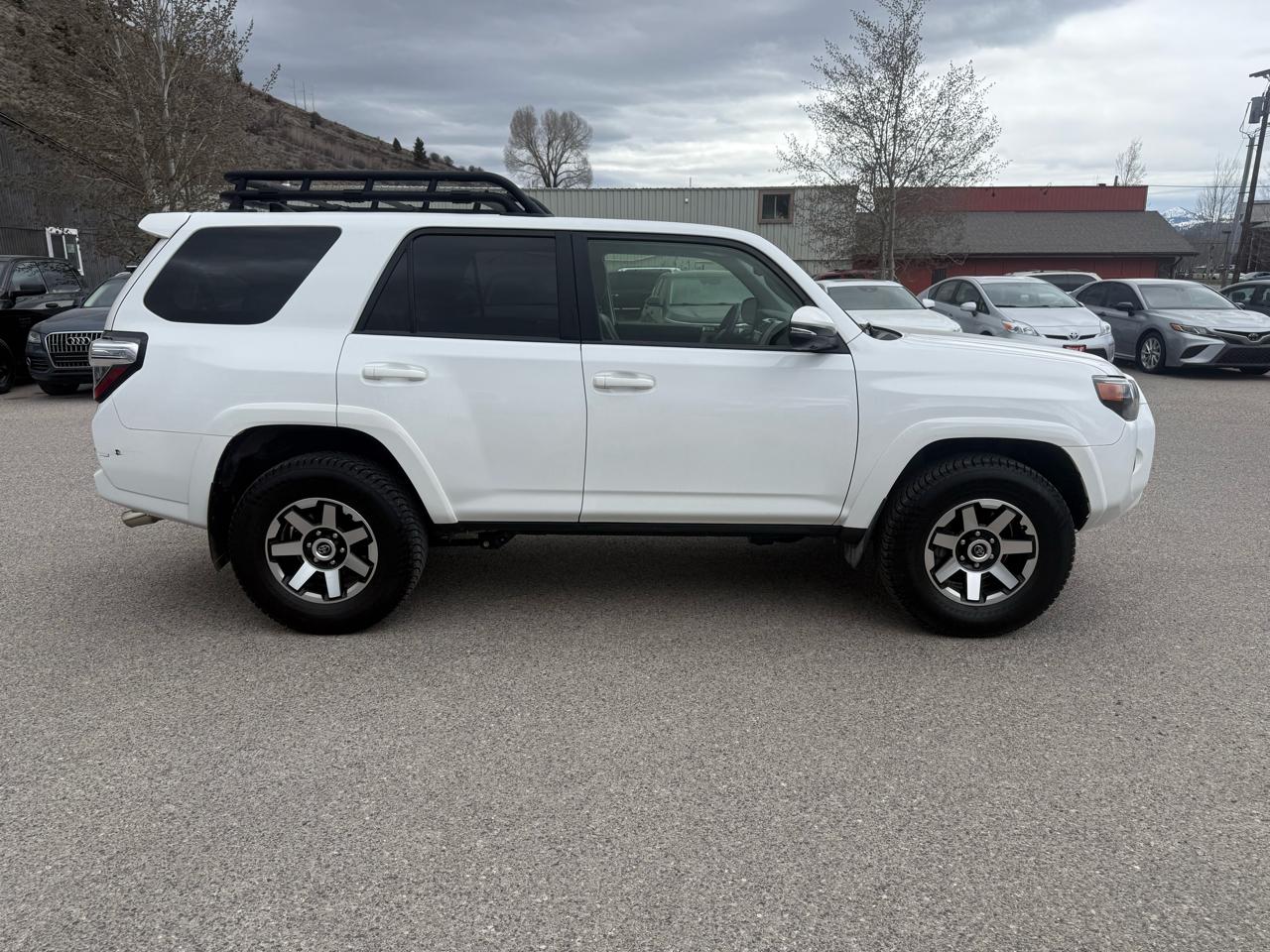 Toyota 4Runner SR5 Premium 4WD (Natl) 2022