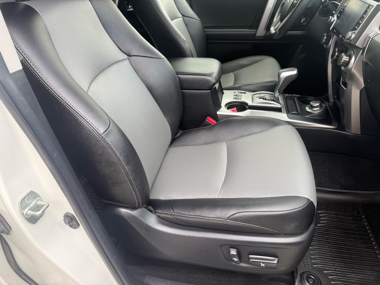 Toyota 4Runner SR5 Premium 4WD (Natl) 2022