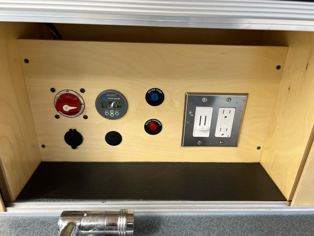 Timberleaf Custom  2025