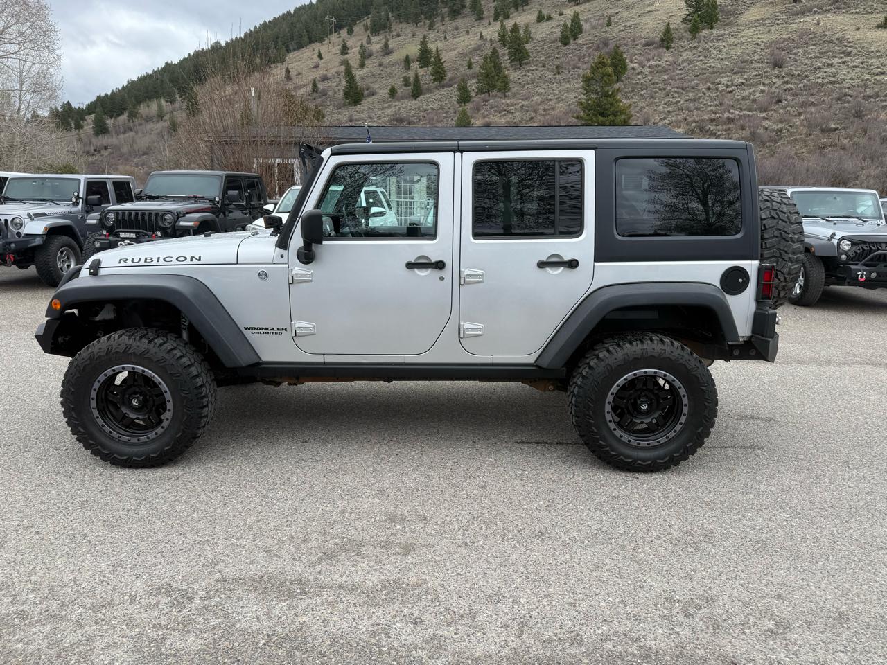 Jeep Wrangler Unlimited  2012