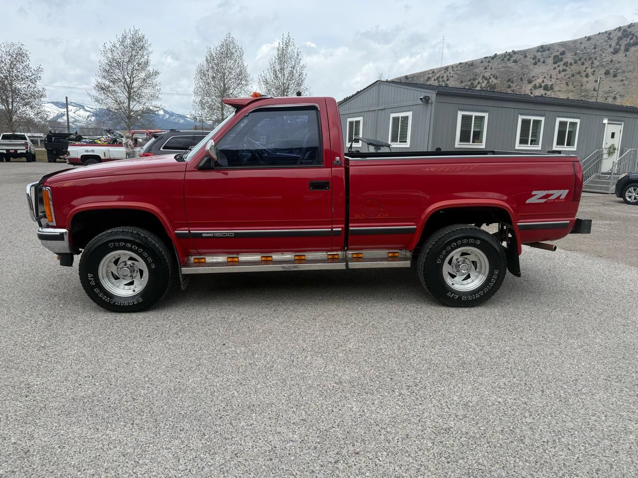 GMC 1/2 Ton Pickups  1989