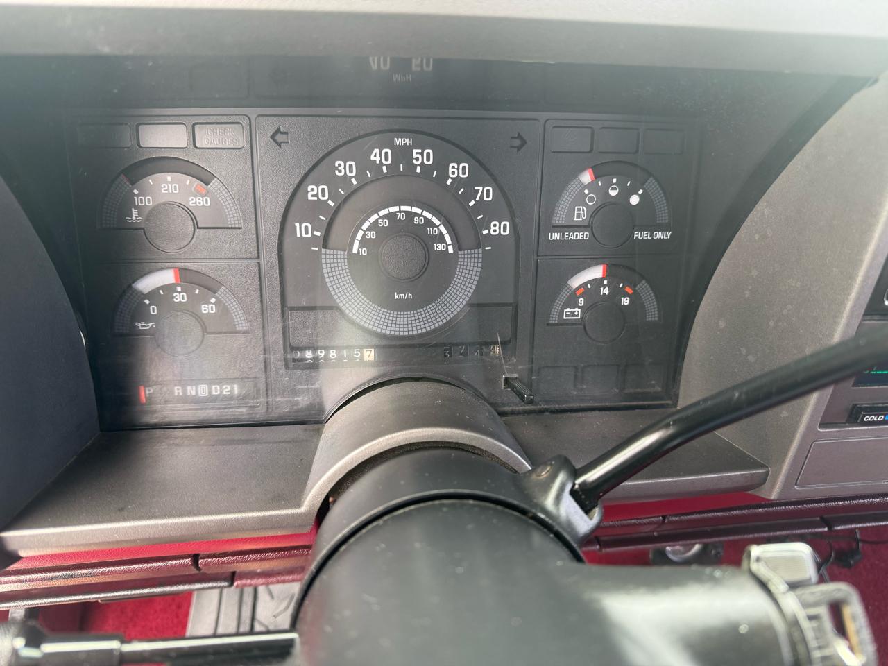 GMC 1/2 Ton Pickups  1989