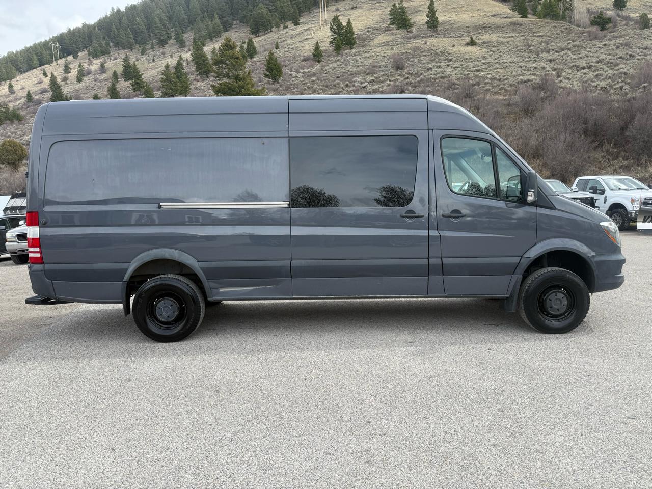 Mercedes-Benz Sprinter Crew Van  2018
