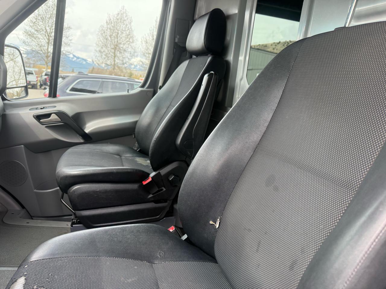 Mercedes-Benz Sprinter Crew Van  2018