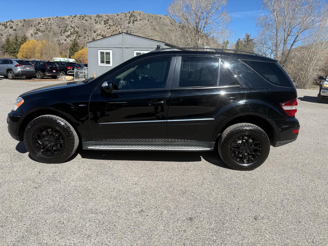 Mercedes-Benz M-Class  2009