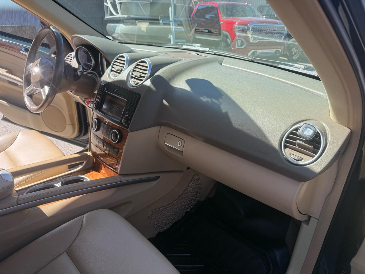 Mercedes-Benz M-Class  2009