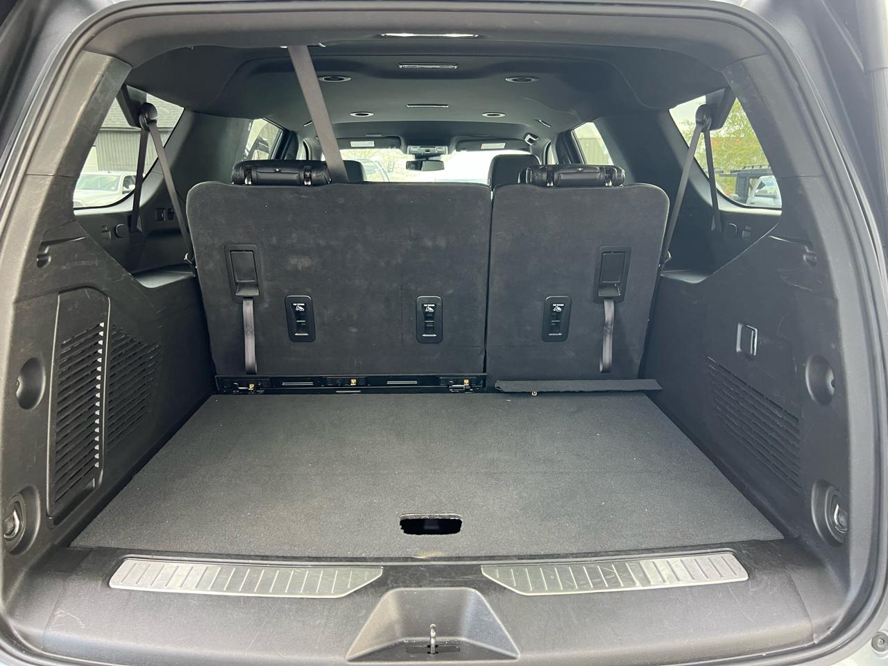 Chevrolet Suburban  2025