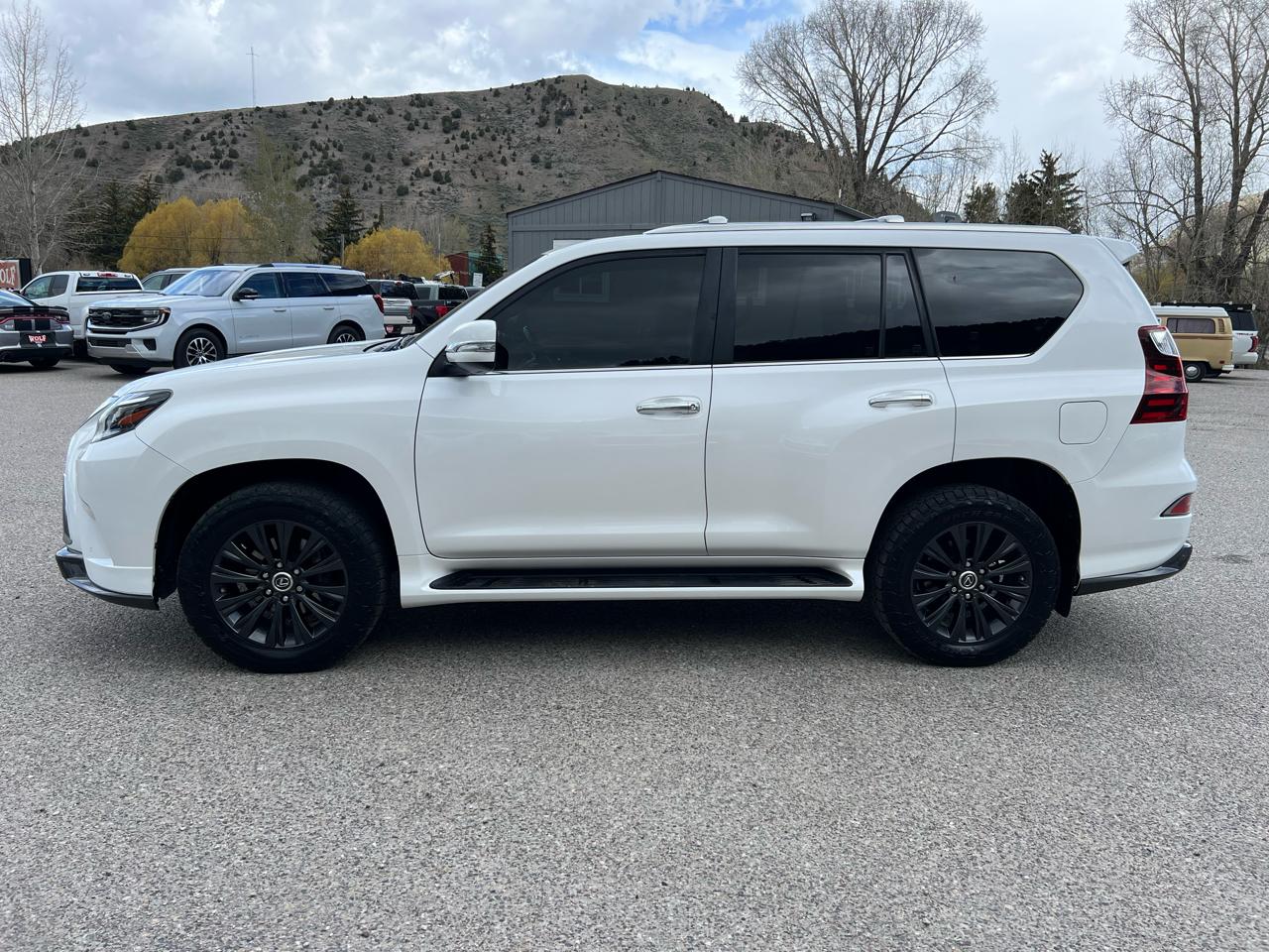 Lexus GX  2020