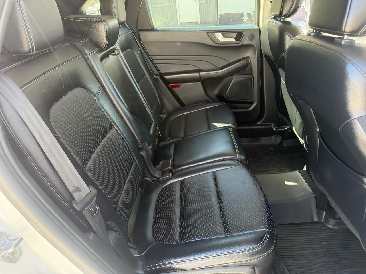 Ford Escape  2021