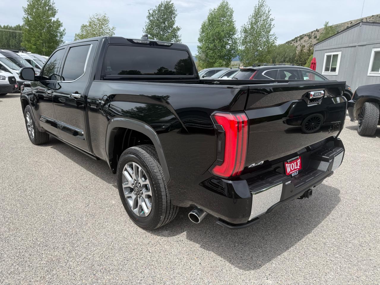 Toyota Tundra 4WD  2026