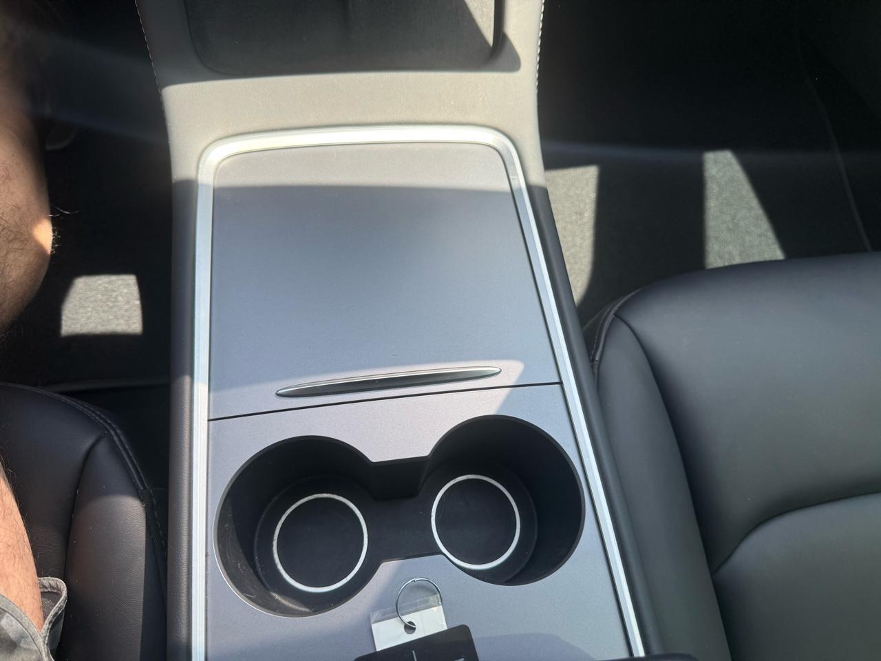 Tesla Model 3  2023