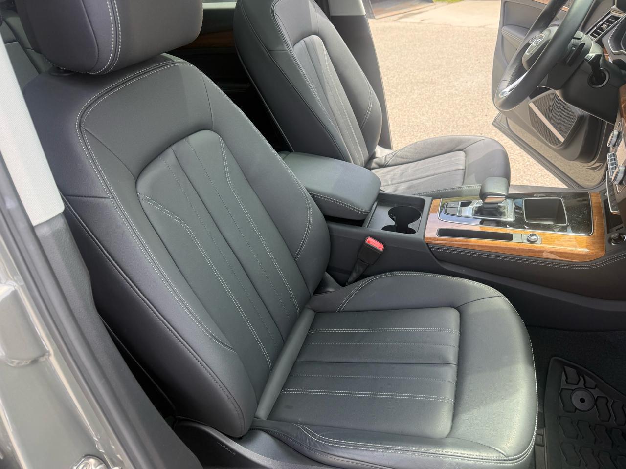 Audi Q5  2023