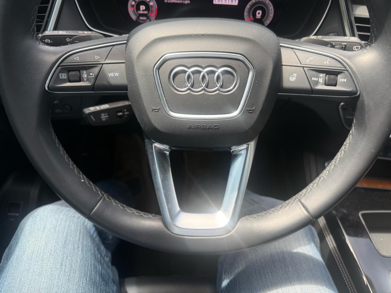Audi Q5  2023