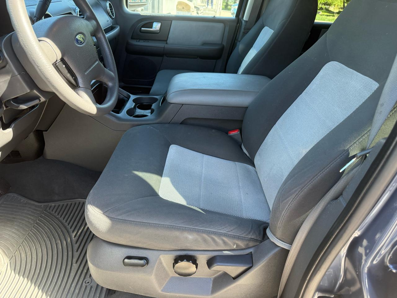 Ford Expedition  2003