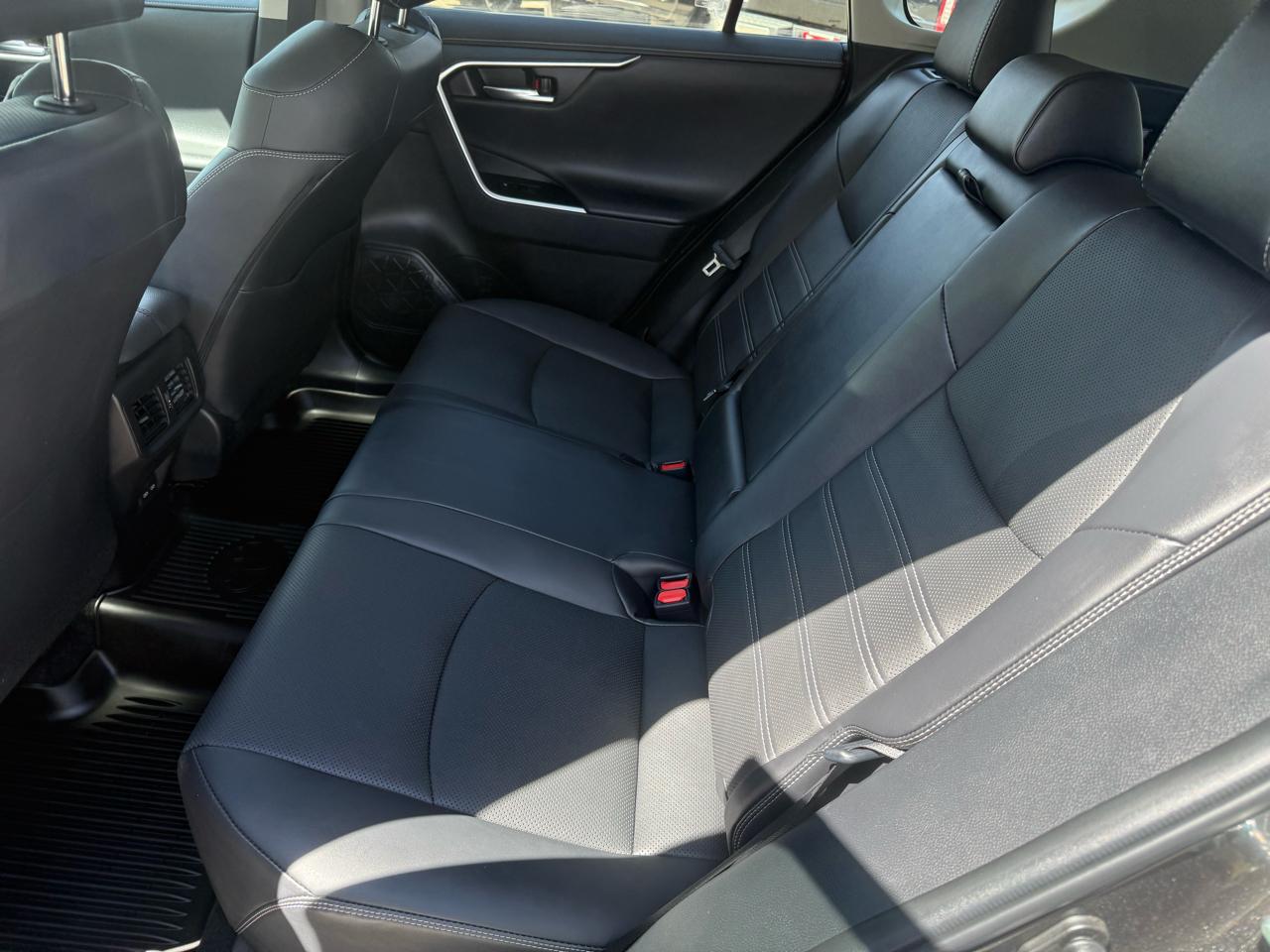 Toyota RAV4  2022