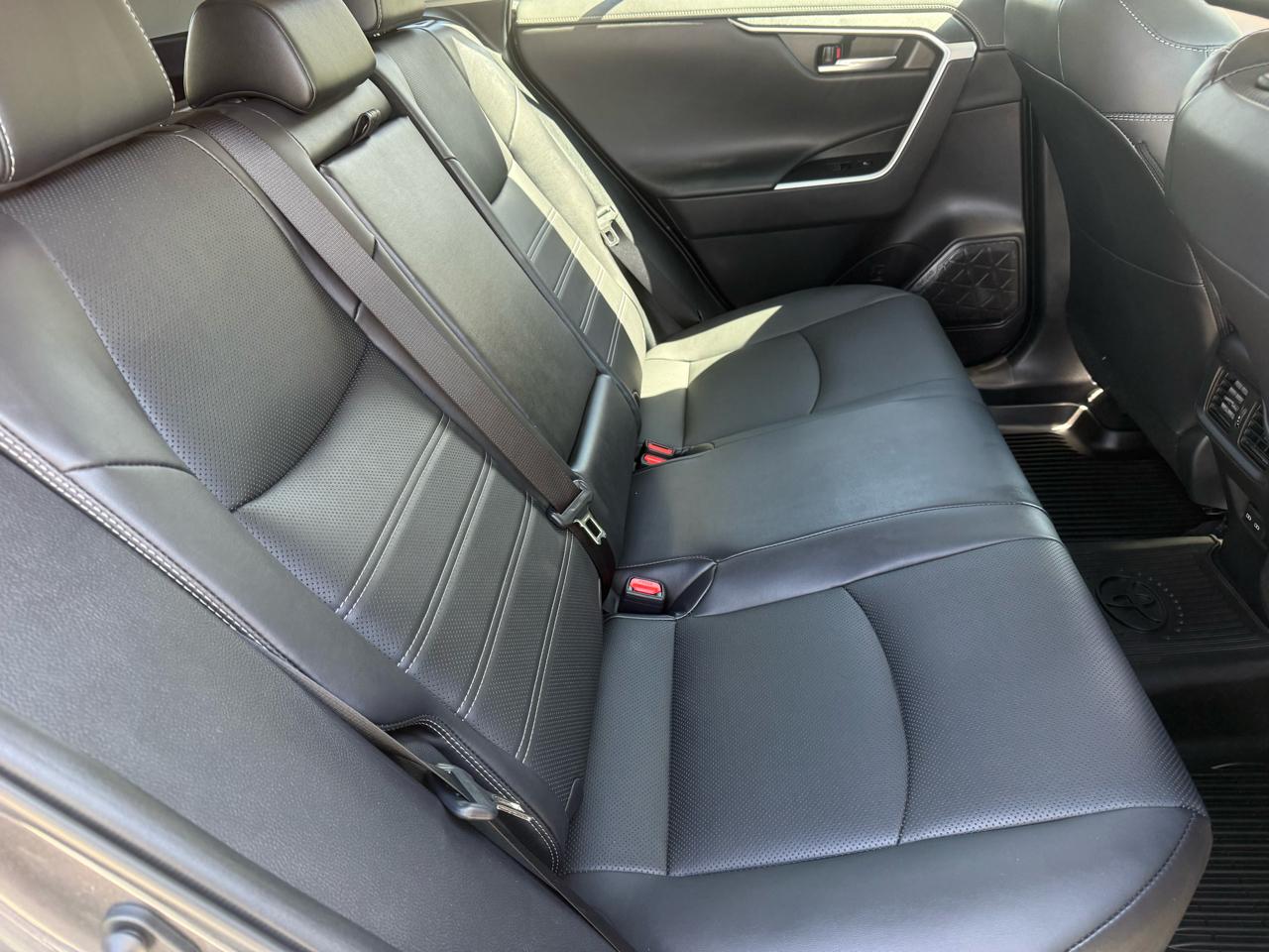 Toyota RAV4  2022