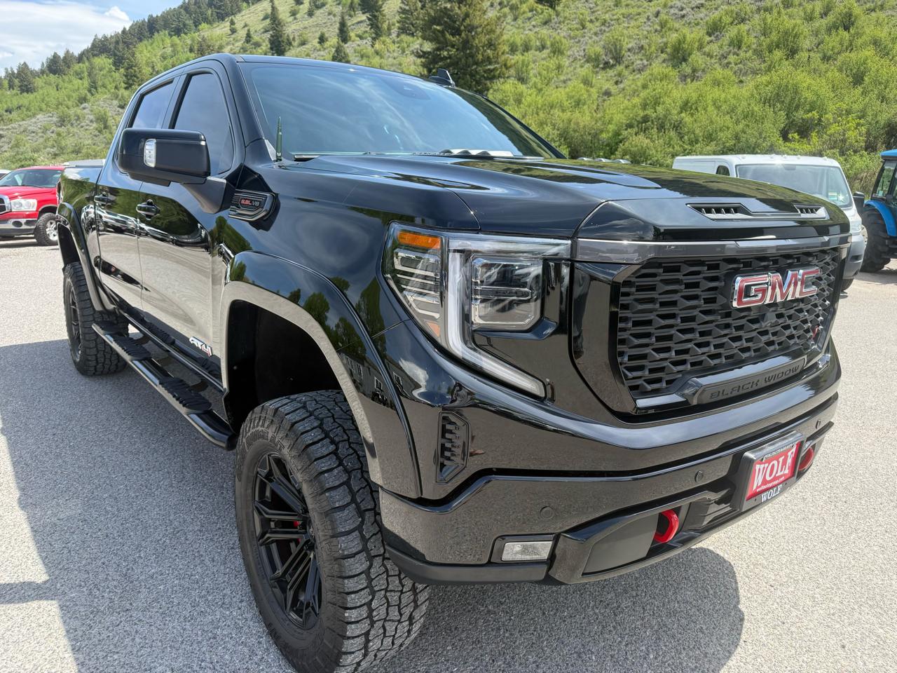 GMC Sierra 1500 4WD Crew Cab 147" AT4 2024