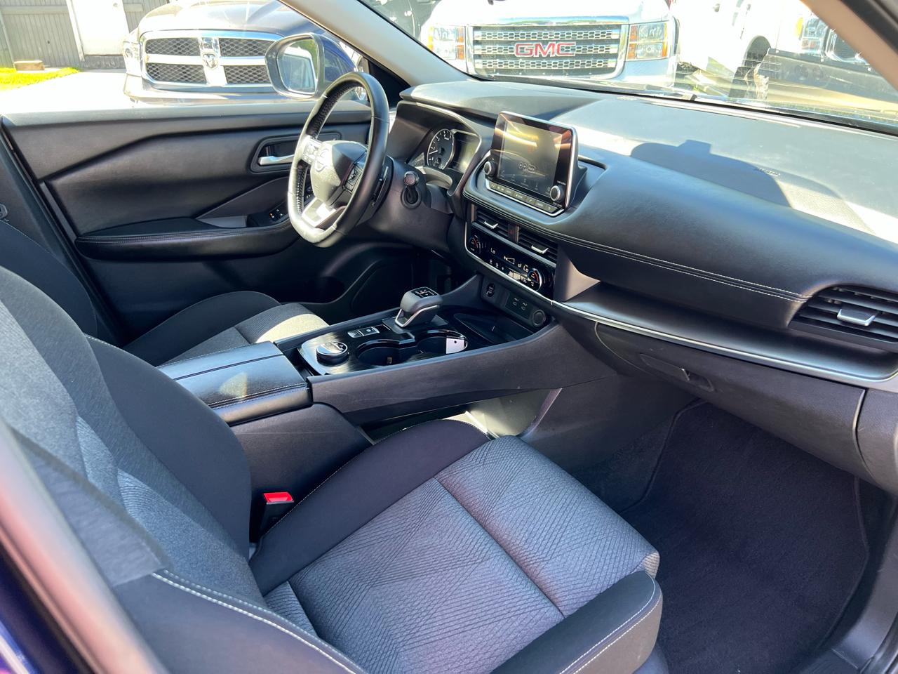 Nissan Rogue  2025