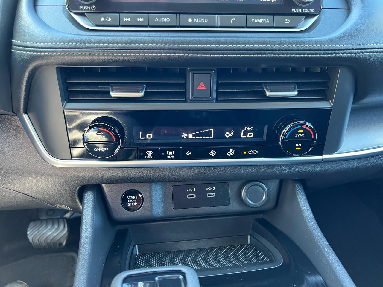 Nissan Rogue  2025