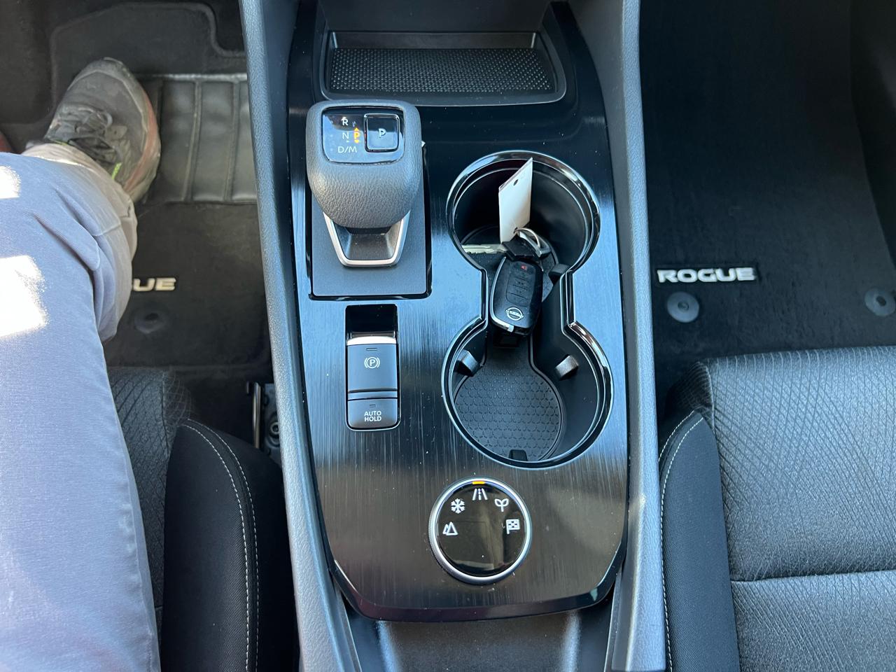 Nissan Rogue  2025