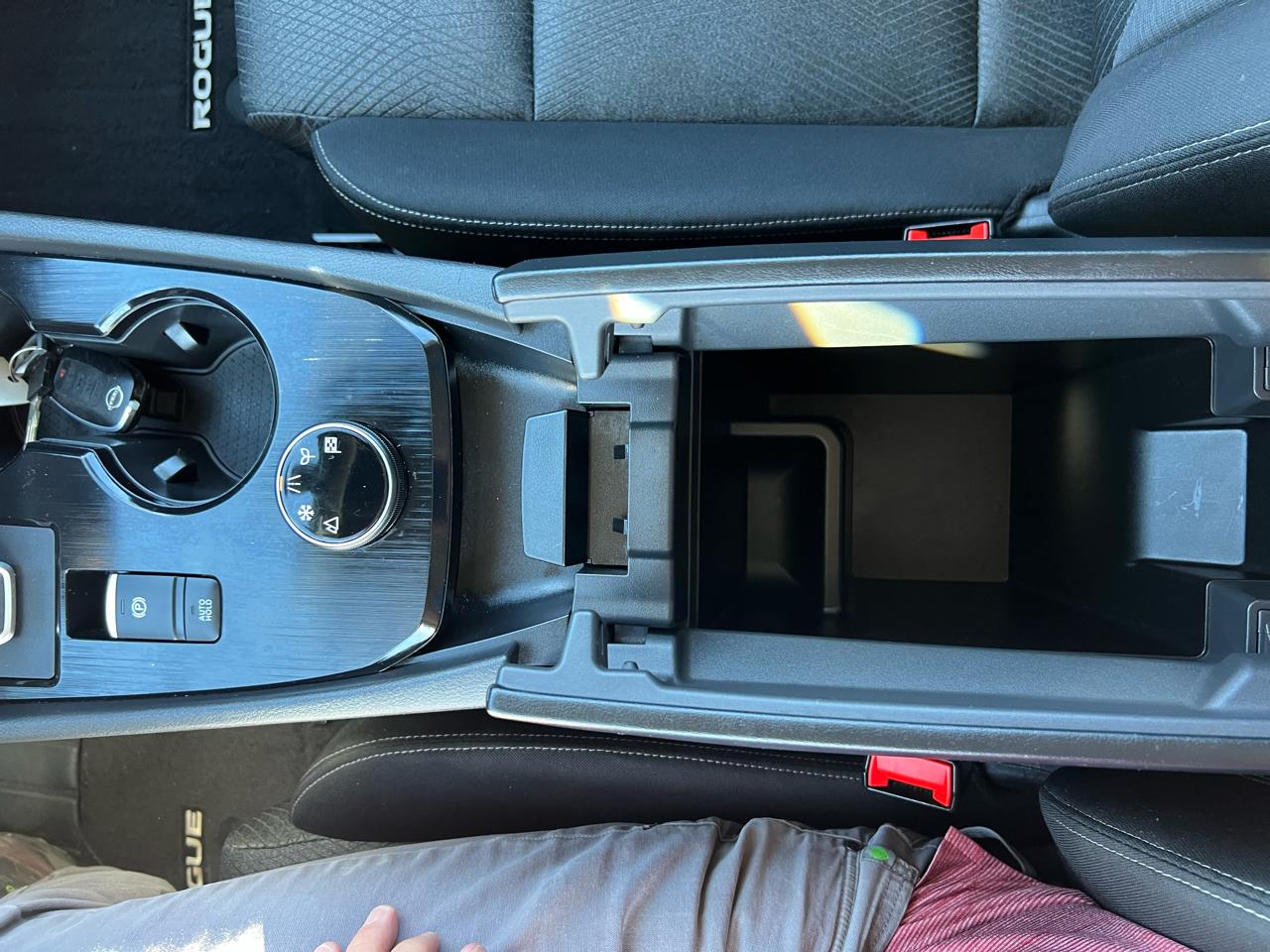 Nissan Rogue  2025