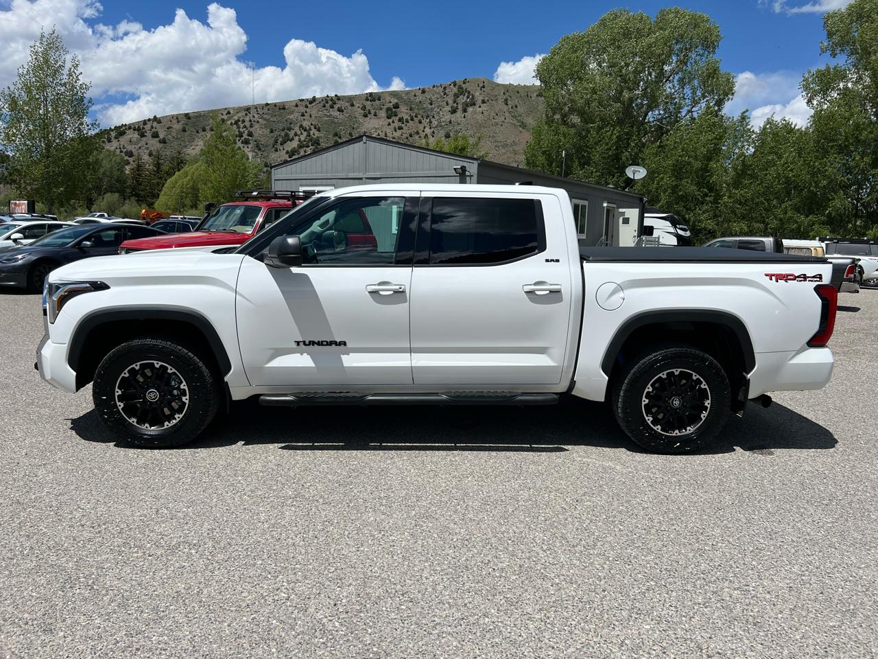 Toyota Tundra 4WD  2022