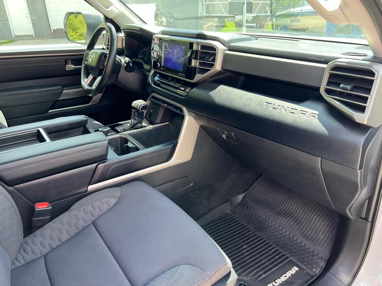 Toyota Tundra 4WD  2022