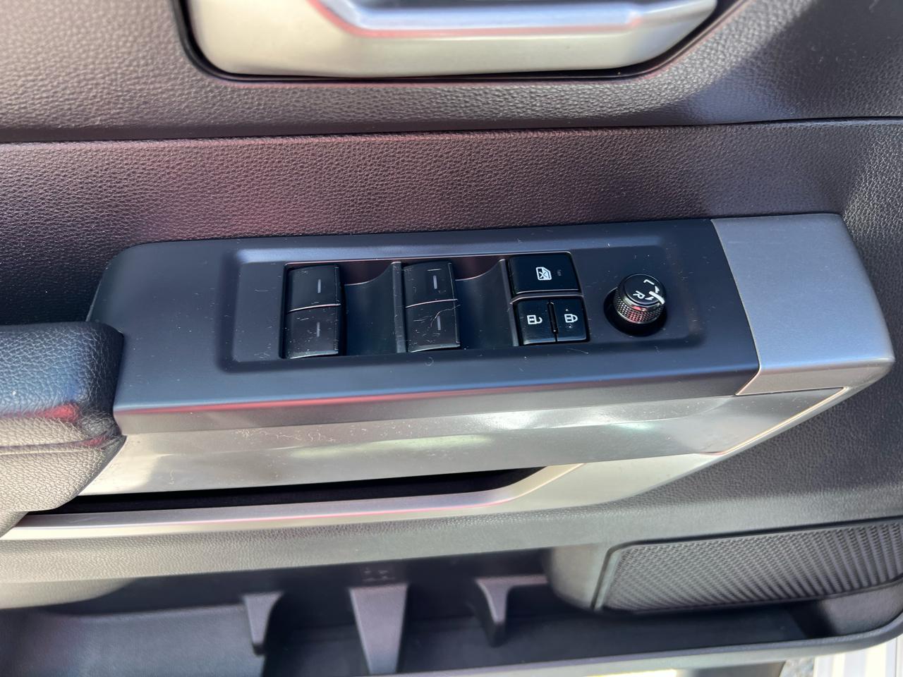 Toyota Tundra 4WD  2022