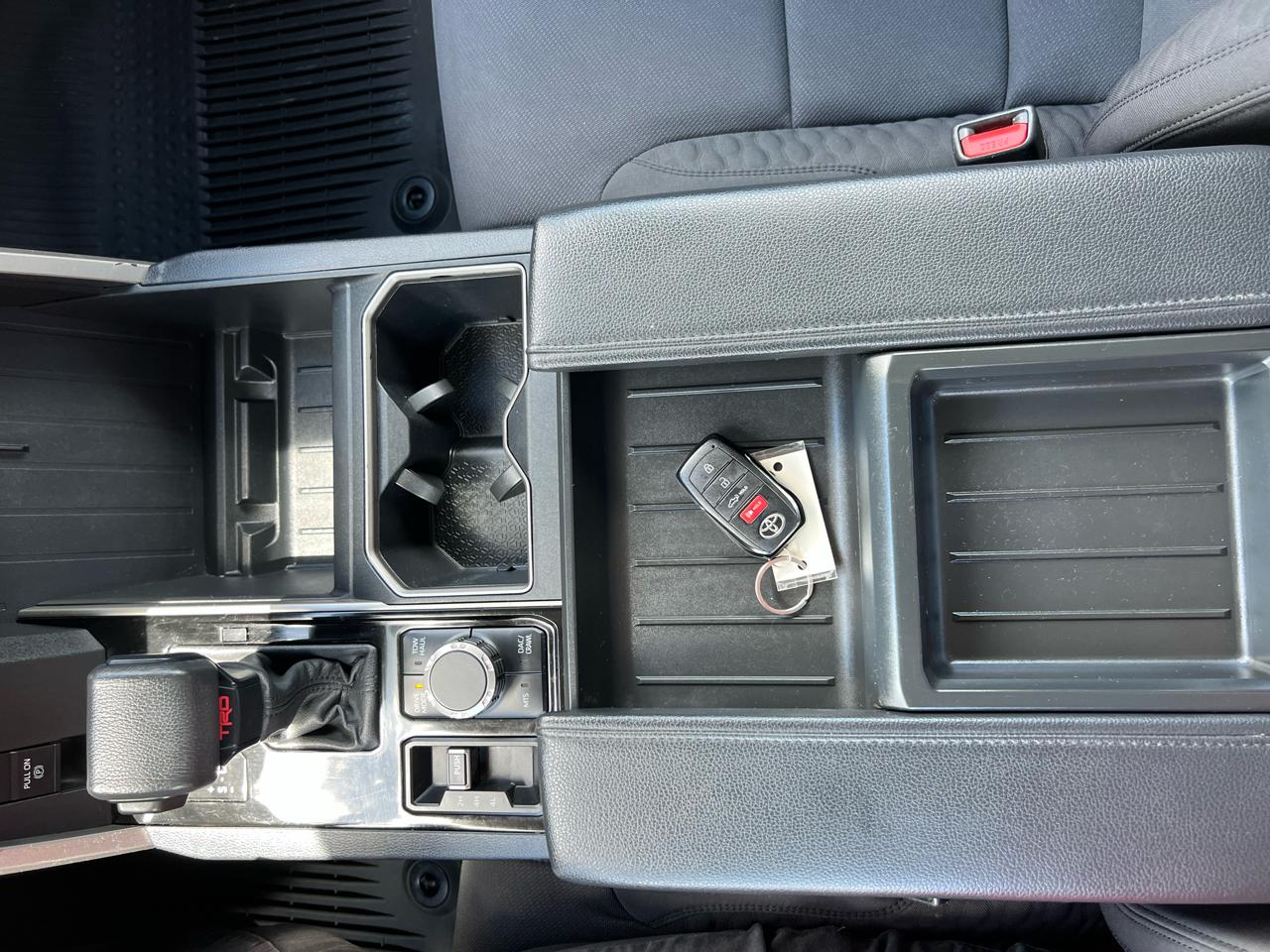 Toyota Tundra 4WD  2022