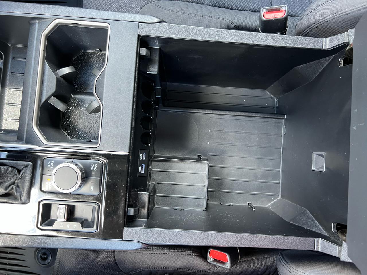 Toyota Tundra 4WD  2022