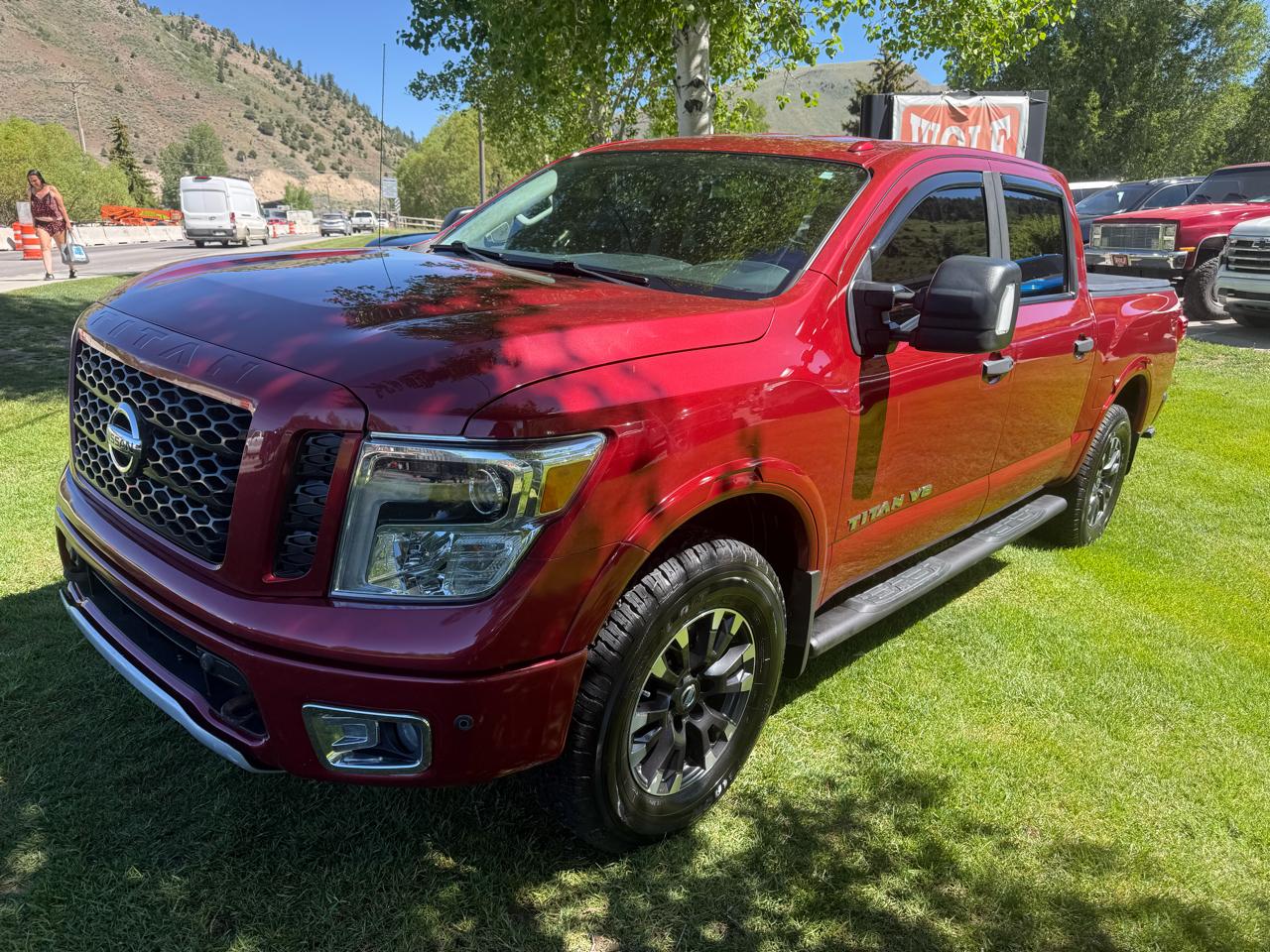 Nissan Titan  2018