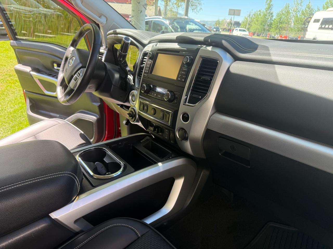 Nissan Titan  2018