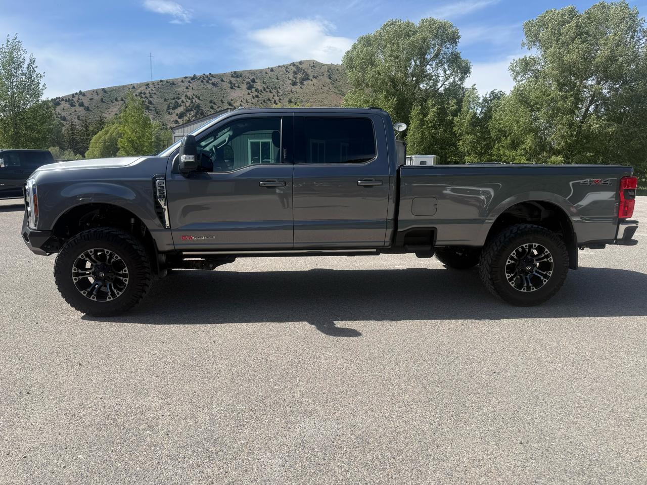 Ford Super Duty F-350 SRW  2024