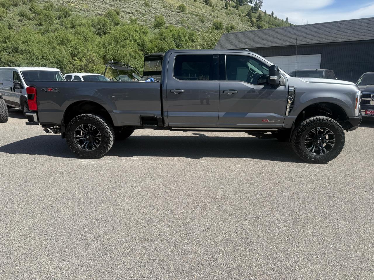 Ford Super Duty F-350 SRW  2024