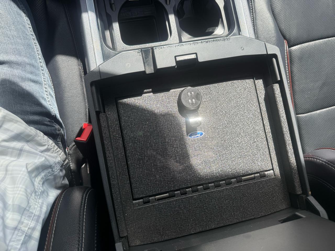 Ford Super Duty F-350 SRW  2024