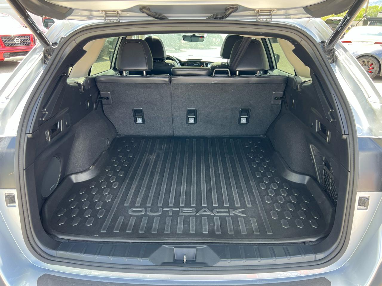 Subaru Outback  2023