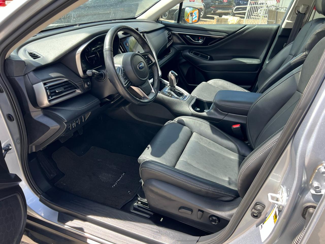 Subaru Outback  2023