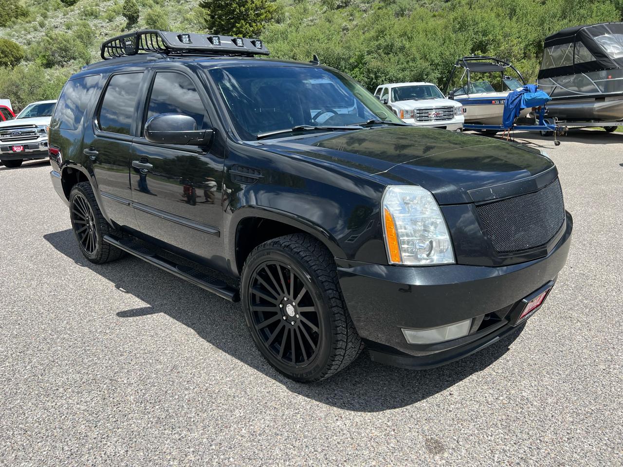 Cadillac Escalade  2011